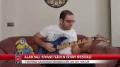 Alanyali Siyasetçiden Gitar Resitali